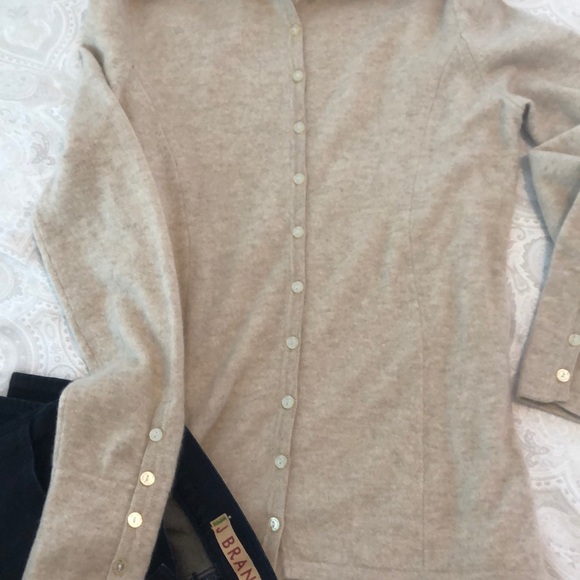 Sweater - Picture 4 of 4